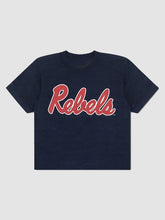 Lightweight-pullover-T-shirt
