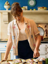 Taggie O’Hara Rivals S02 Bella Maclean White Floral Shirt