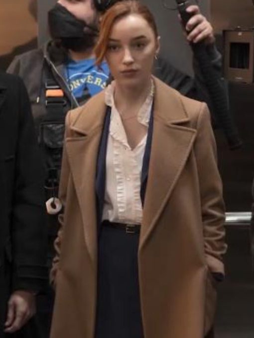 Fair Play 2023 Phoebe Dynevor Brown Trench Coat