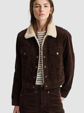 Gap-A-P-C-Icon-Corduroy-Jacket-turn-down-collar