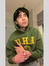 Green-fleece-pullover-hoodie