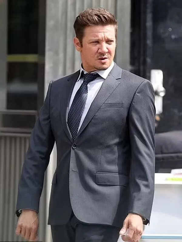 Jeremy Renner Mayor of Kingstown S01 Suit