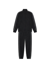 nike-tracksuit