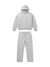 Saint-Alexander-V2-casual-outfit