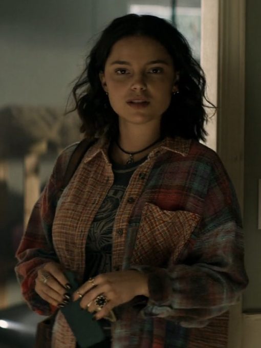 Superman and Lois S03 Sarah Cushing Plaid Shirt