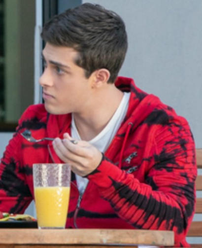 Never Have I Ever S03 Ben Gross Red Jacket