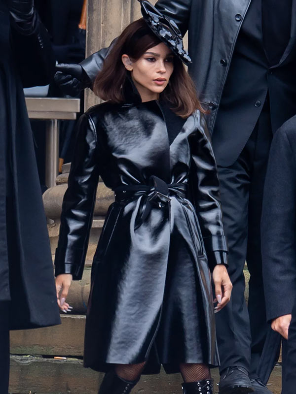 Zoë Kravitz The Batman 2022 Black Coat