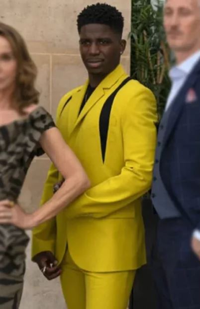 Emily In Paris S03 Julian Yellow Suit