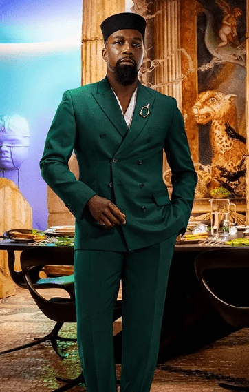 Glass Onion A Knives Out Mystery Lionel Toussaint Suit